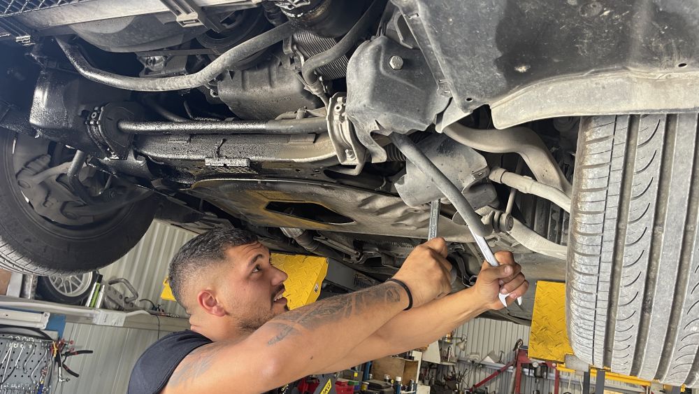 professional-mercedes-tuning-polis-hoppis-automotive-garage